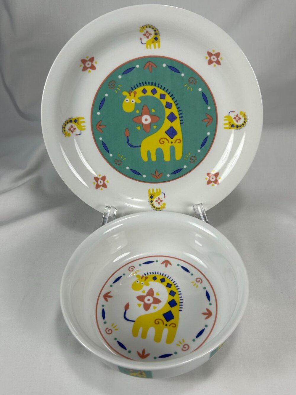 Maxwell & Williams Junior Giraffe colorful children's plate and bowl